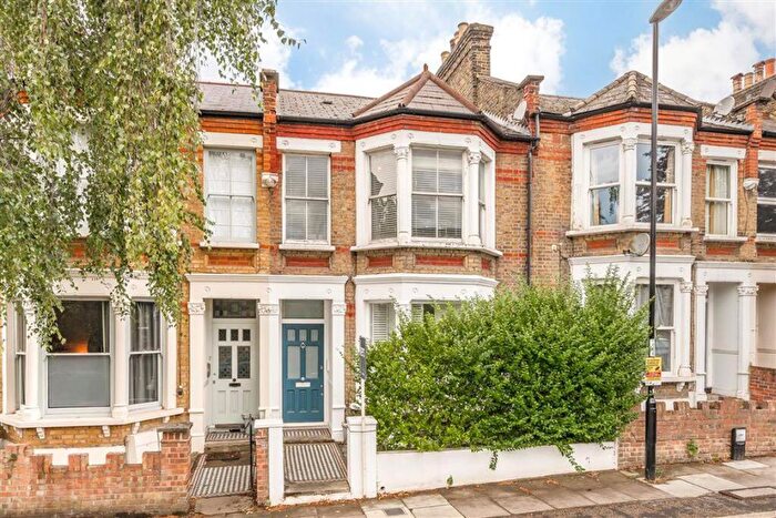 2 Bedroom Flat For Sale In Aspinall Road, New Cross, SE4