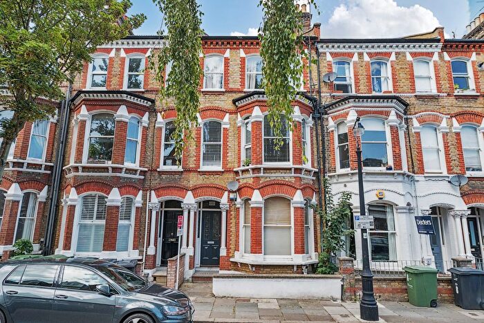 1 Bedroom Flat For Sale In Atherfold Road, London, SW9