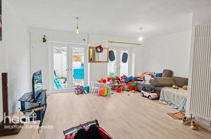 3 Bedroom Terraced House For Sale In Little George Street, Weston-Super-Mare, BS23