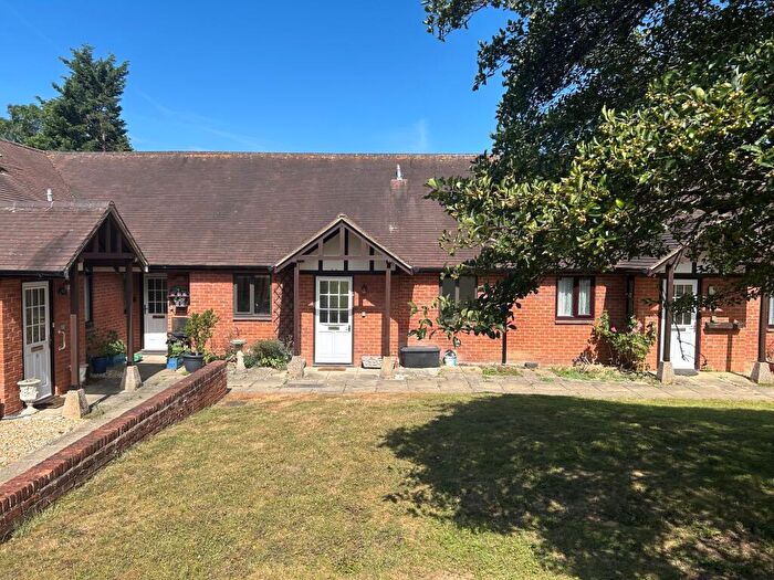 2 Bedroom Retirement Property For Sale In Eynsham Road, Farmoor, Oxfordshire, OX2