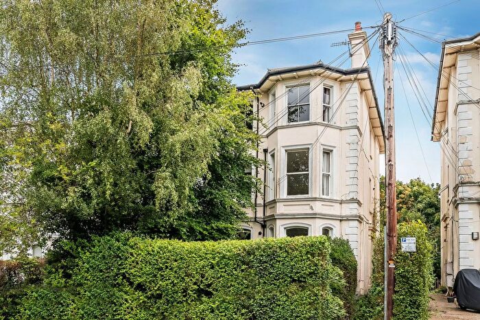 2 Bedroom Flat To Rent In St. James Road, Tunbridge Wells, TN1