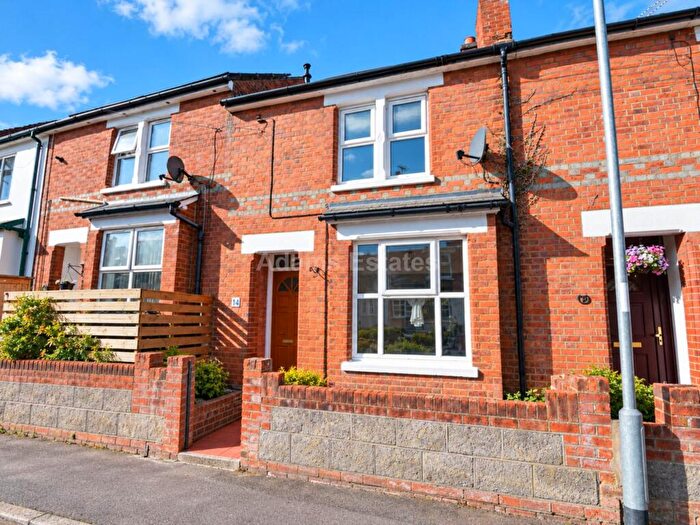 2 Bedroom Terraced House For Sale In Wykeham Road, Reading, RG6