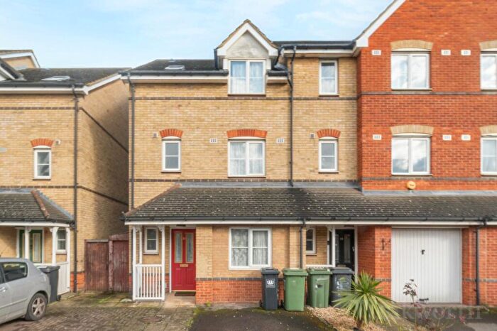 4 Bedroom House To Rent In Cold Blow Lane, London, SE14