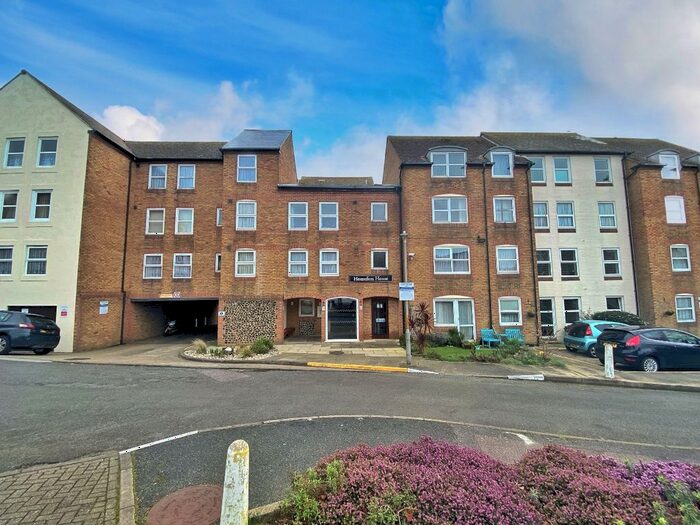 1 Bedroom Flat To Rent In Homefern House, Cobbs Place, Margate, CT9