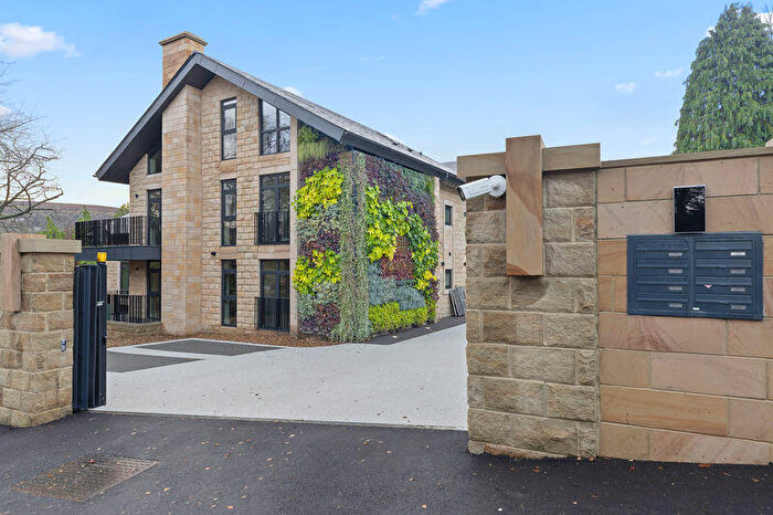 2 Bedroom Apartment For Sale In Robin Hill, Ilkley, LS29