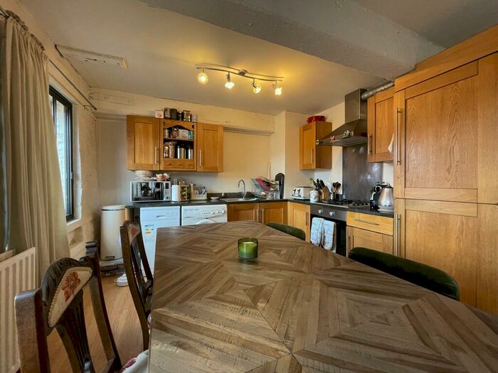 2 Bedroom Apartment To Rent In Middle Mill, Brookbridge Court, DE1