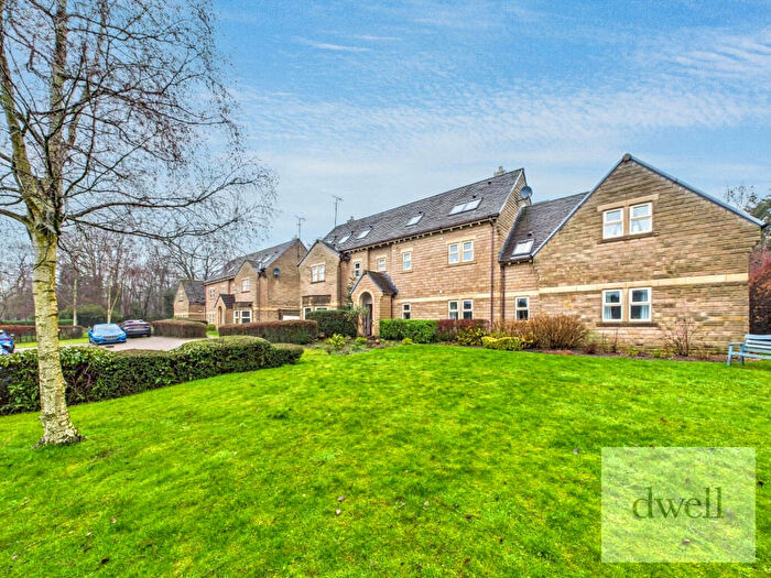 3 Bedroom Penthouse For Sale In Dunstarn Court, Dunstarn Drive, Adel, Leeds & Parking Space, West Yorkshire, LS16