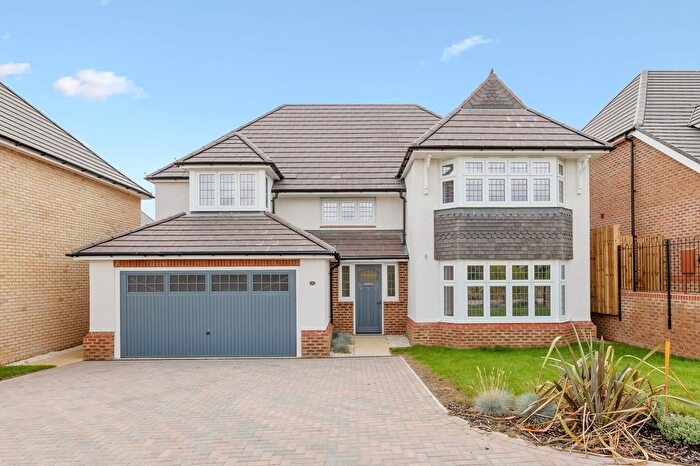 4 Bedroom Detached House For Sale In Bedford Rd, SG5