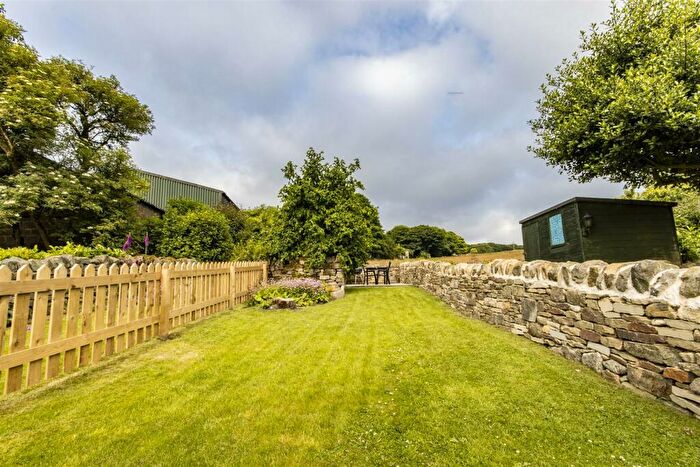 3 Bedroom Cottage For Sale In Quarry Lane, Alton, Chesterfield, S42