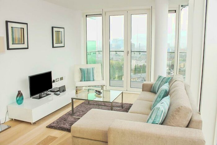 2 Bedroom Flat To Rent In Avantgarde Place, Shoreditch, London, E1