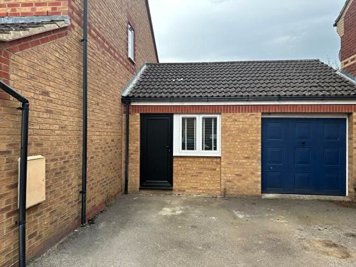 1 Bedroom Flat To Rent In Merganser Drive, Bicester, OX26