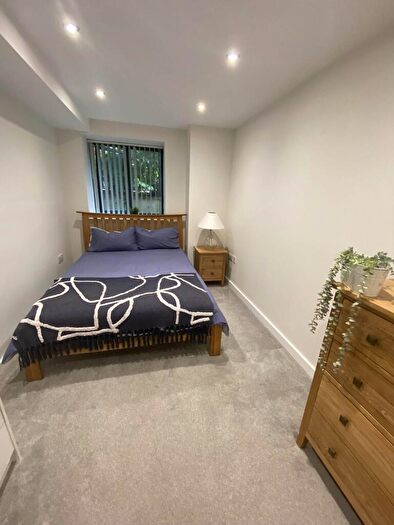 2 Bedroom Flat To Rent In Conyngham Road, Manchester, M14