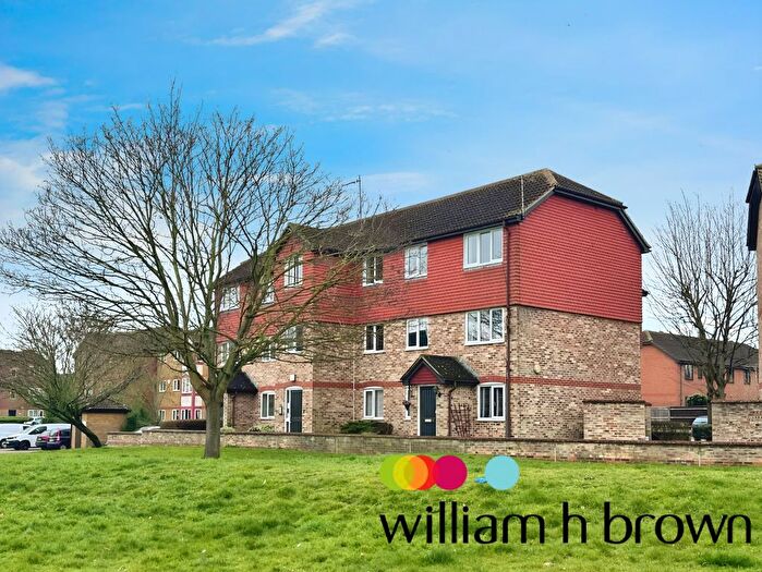 2 Bedroom Flat To Rent In Ramshaw Drive, Springfield, Chelmsford, CM2