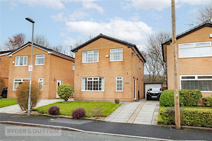 3 Bedroom Detached House For Sale In Ivy Green Drive, Springhead, Saddleworth, OL4