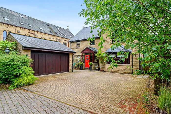 5 Bedroom Detached House For Sale In Chapel Gardens, Hollymount Lane, Greenmount, Bury, BL8