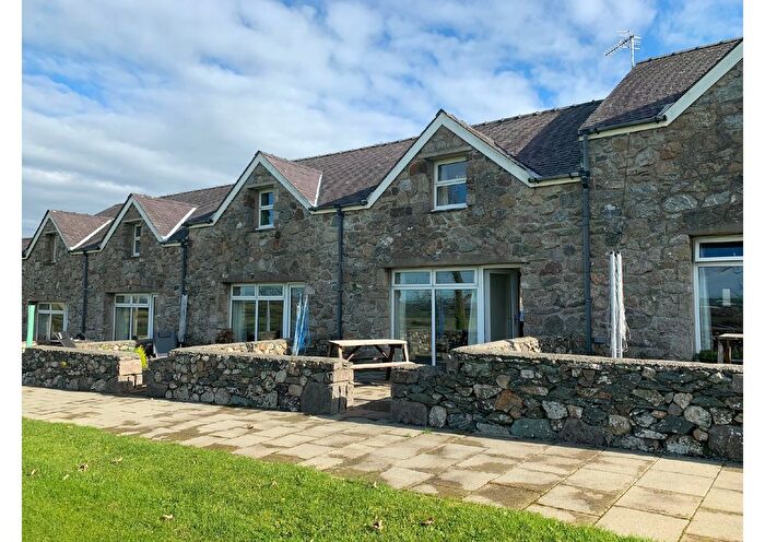 2 Bedroom Cottage To Rent In Tryfan, Cefn Cwmwd, Rhostrehwfa, Llangefni, Ynys Môn, LL77