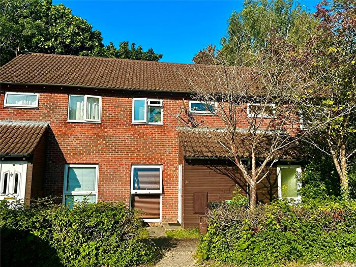 2 Bedroom Terraced House For Sale In Bankview, Lymington, Hampshire, SO41