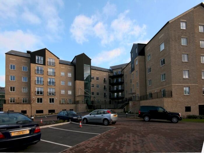 2 Bedroom Flat To Rent In Ellis Court, Textile Street, Dewsbury, WF13