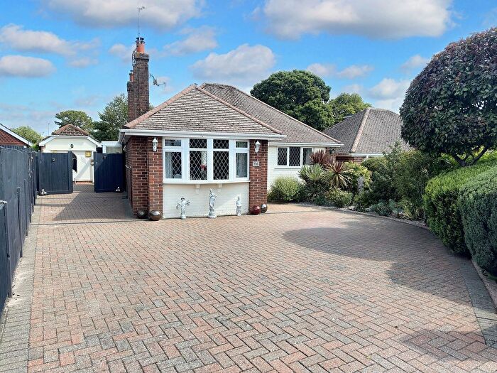 3 Bedroom Property For Sale In Dibden Lodge Close, Hythe, SO45