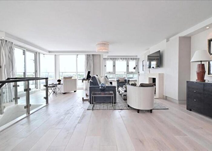 4 Bedroom Penthouse To Rent In Park St James, Prince Albert Road, NW8