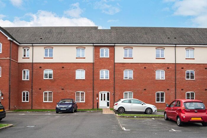 2 Bedroom Flat For Sale In Rea Road, Northfield, Birmingham, West Midlands, B31