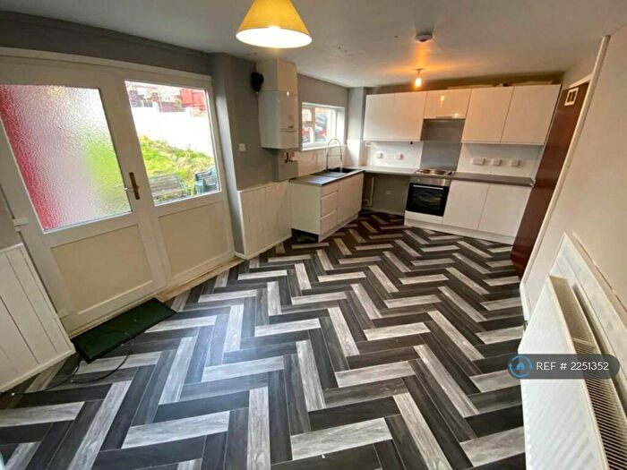 3 Bedroom Terraced House To Rent In Stones Inge, High Green, Sheffield, S35