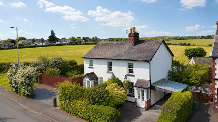 2 Bedroom Cottage For Sale In Barnston Road, Heswall, Wirral, CH60