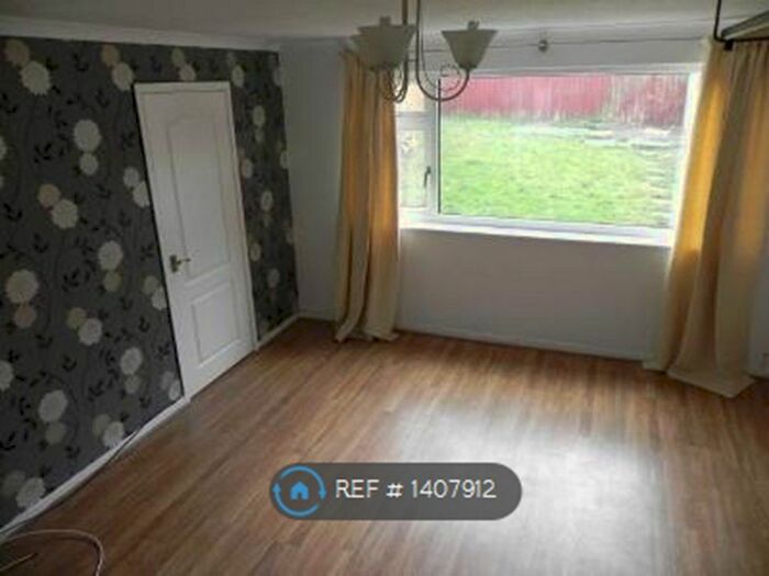 3 Bedroom Semi-Detached House To Rent In Llysgwyn, Swansea, SA6