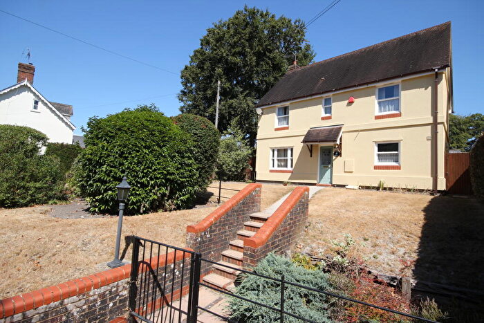 4 Bedroom Detached House For Sale In High Street, Selborne, GU34
