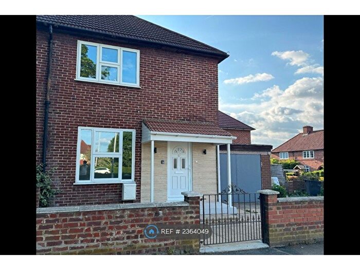 3 Bedroom End Of Terrace House To Rent In St. Helier Avenue, Morden, SM4