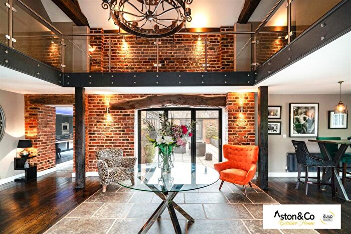 5 Bedroom Barn Conversion For Sale In River Lane, Kilby, Leicestershire, LE18