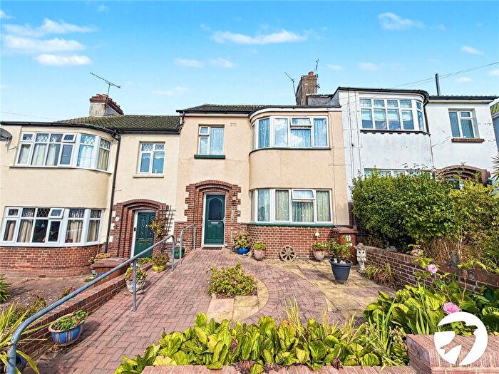 3 Bedroom Terraced House For Sale In Warwick Crescent, Rochester, Kent, ME1