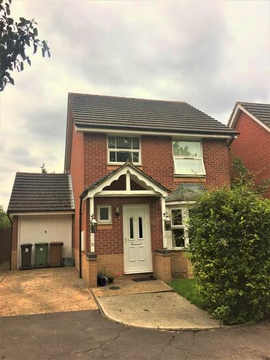 3 Bedroom Detached House To Rent In Windrush Mews, Didcot, OX11