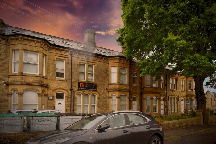1 Bedroom Apartment To Rent In Highfields Road, Town Centre, Huddersfield, HD1