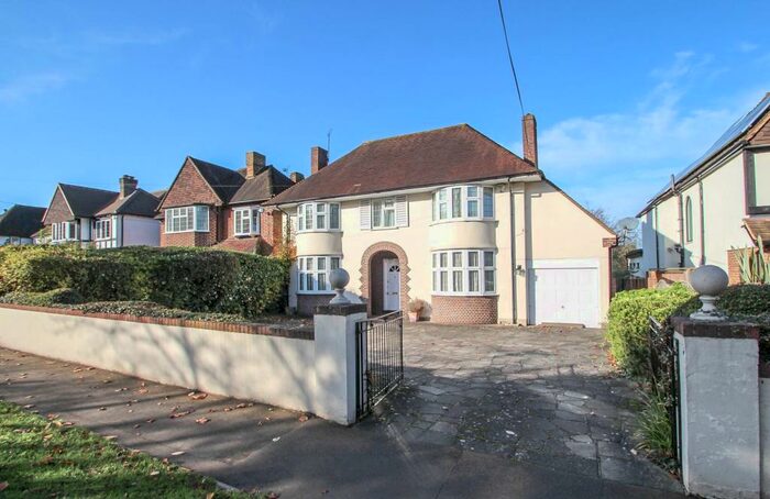 4 Bedroom Detached House To Rent In Manor Road South, Esher, KT10