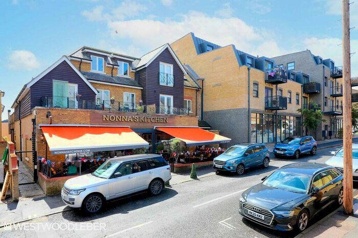 1 Bedroom Apartment To Rent In Brewery Road, Hoddesdon, EN11