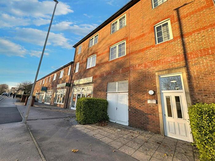 1 Bedroom Apartment To Rent In Bridport Road, Dorchester, DT1