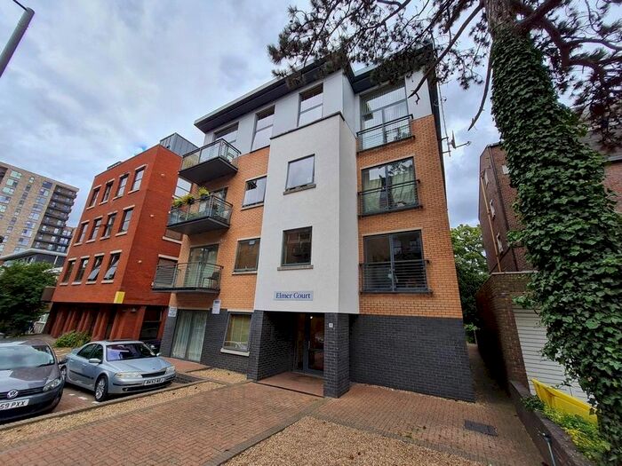 2 Bedroom Flat To Rent In St. Johns Road, Harrow, Middlesex, HA1