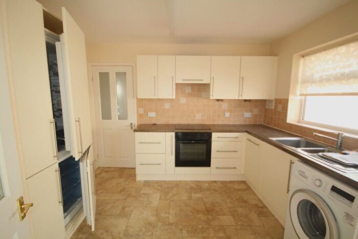 2 Bedroom Detached Bungalow For Sale In Willow Lane, Pentre, CH5