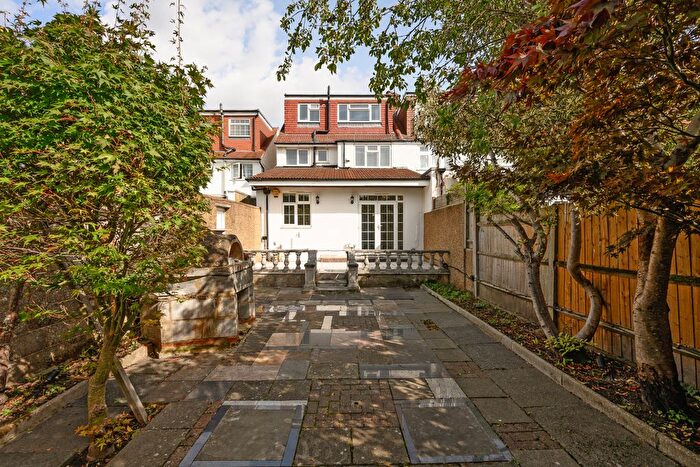 4 Bedroom End Terrace House For Sale In Windermere Avenue, London, SW19