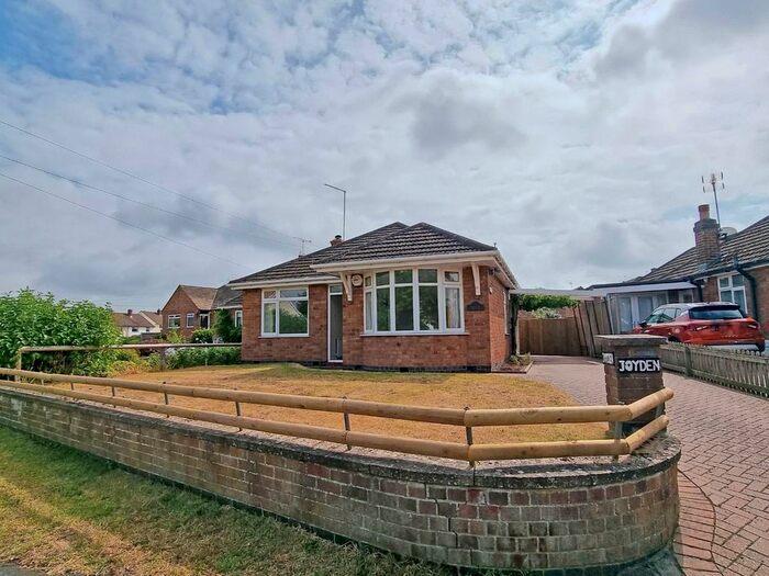 3 Bedroom Detached Bungalow To Rent In High Street, Marton, Rugby, CV23