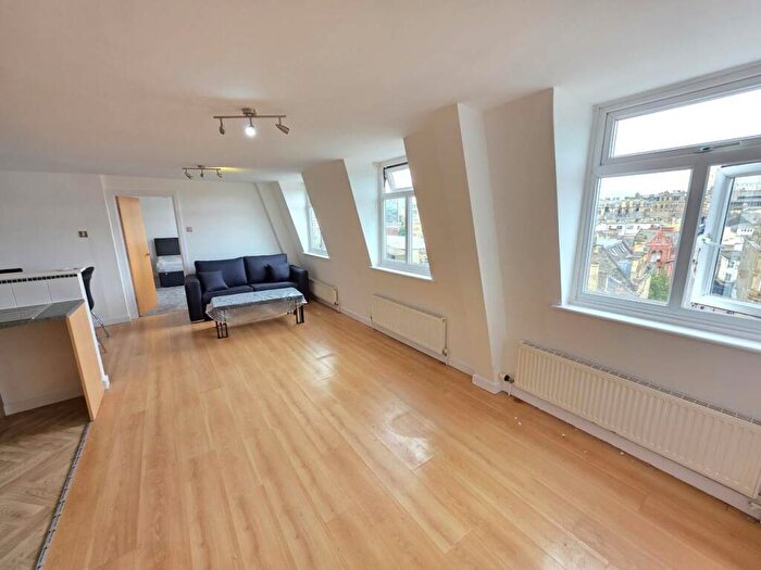 1 Bedroom Flat To Rent In Anglo South Chambers, Market Street, Bradford, BD1