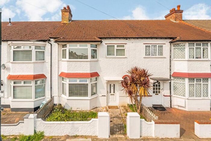 3 Bedroom Terraced House For Sale In Stanley Road, Tooting, CR4