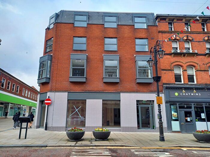 1 Bedroom Flat To Rent In - High Street, Wrexham, LL13