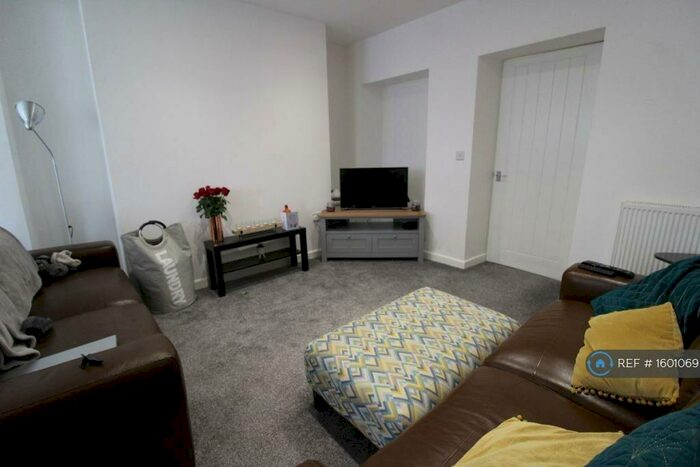 2 Bedroom Terraced House To Rent In King Street, Tredegar, NP22