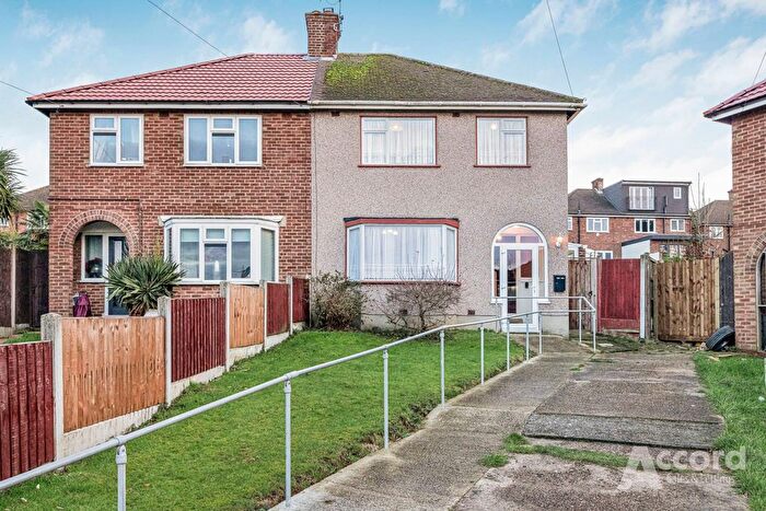 3 Bedroom Semi-Detached House For Sale In Trescoe Gardens, Romford, RM5