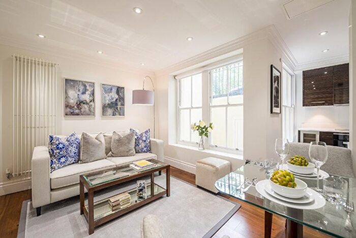 1 Bedroom Flat To Rent In Kensington Garden Square, West London, W2