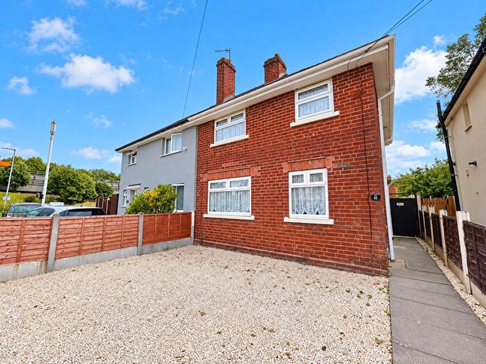 3 Bedroom Semi Detached House To Rent In Richards Street, Wednesbury, WS10