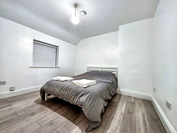 1 Bedroom Flat To Rent In A Hillfields Avenue, Bristol, BS16