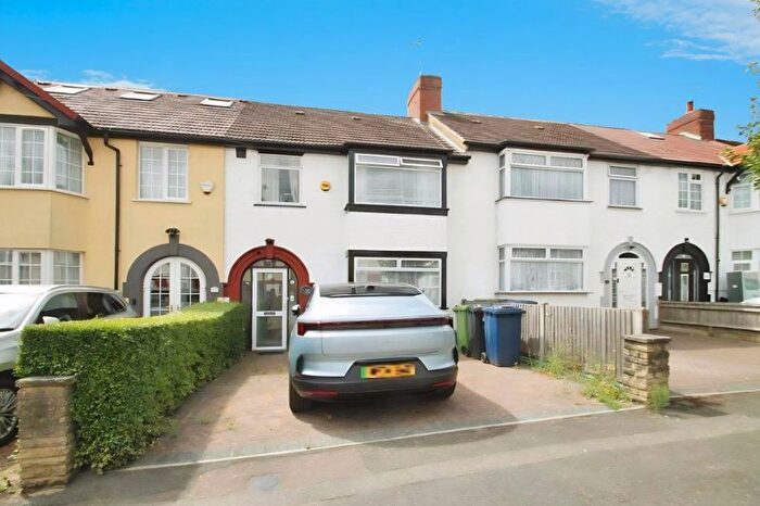 3 Bedroom Terraced House For Sale In Clauson Avenue, Northolt, UB5